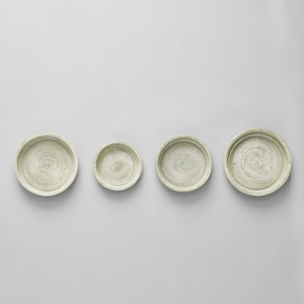 Basic Planter Tray, White Patina