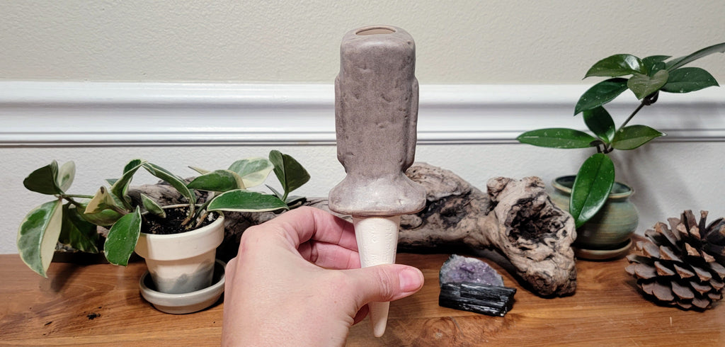 Moai Watering Spike